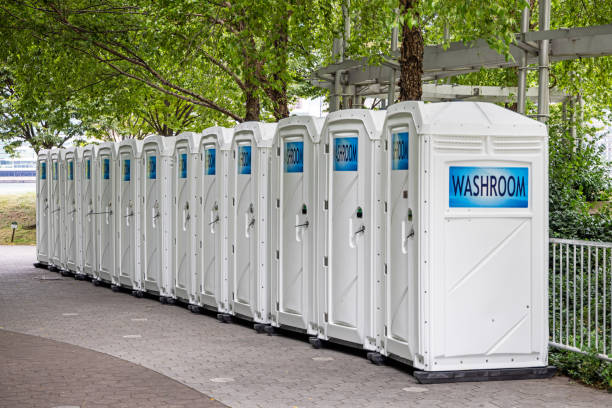 Best Portable toilet rental cost  in Germantown, WI