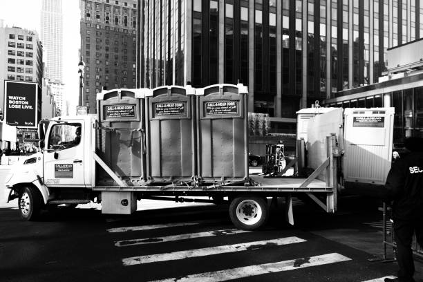 Best Portable bathroom rental  in Germantown, WI